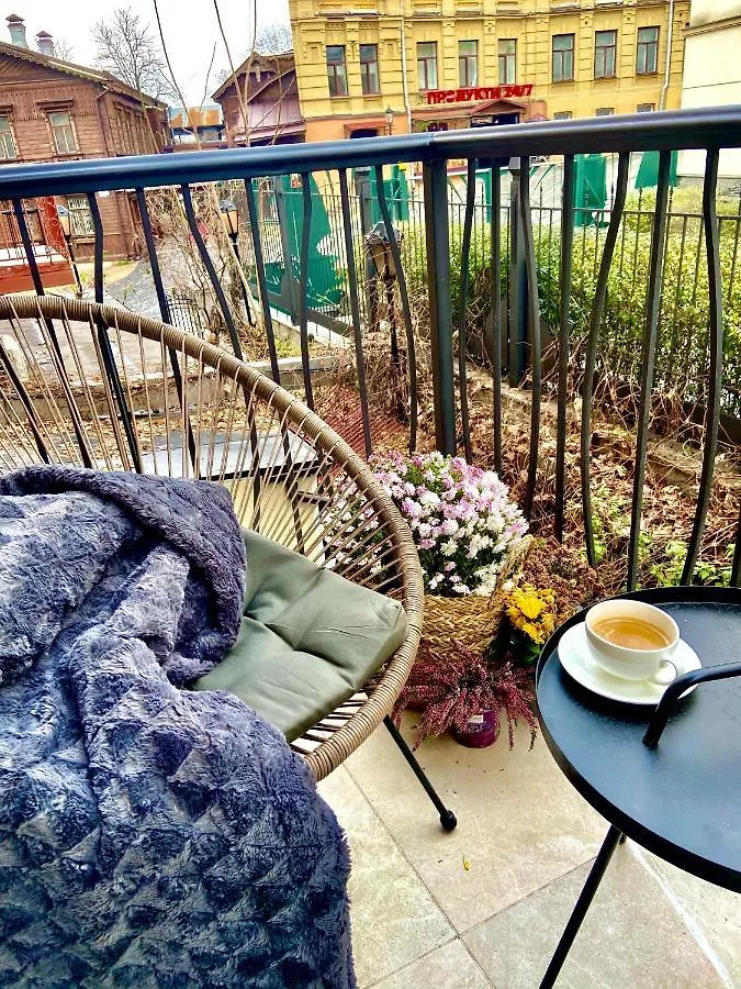 Romantic Apartment On Andriivskyi Kyiv
