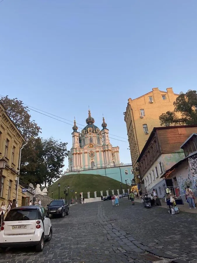 Romantic Apartment On Andriivskyi Kyiv